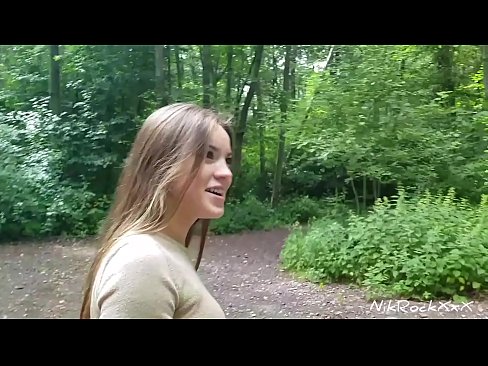 ❤️ Ik stelde Evelina foar dat wy op in iepenbier plak neuke! Se sei ja. Dan ik neukte har yn 'e kont en cum yn har mûle. Doe pikte se harsels. Neuken by porno fy.pornmega.ru